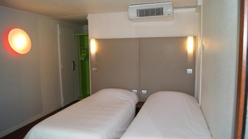 The Originals Access, Hôtel Foix Room Type - Quadruple Room