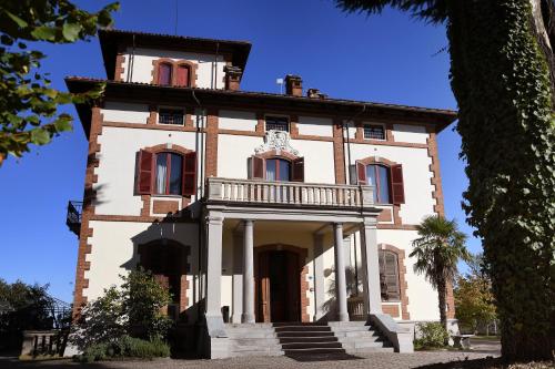  Villa Conte Riccardi, Rocca D'Arazzo bei Vigliano d'Asti