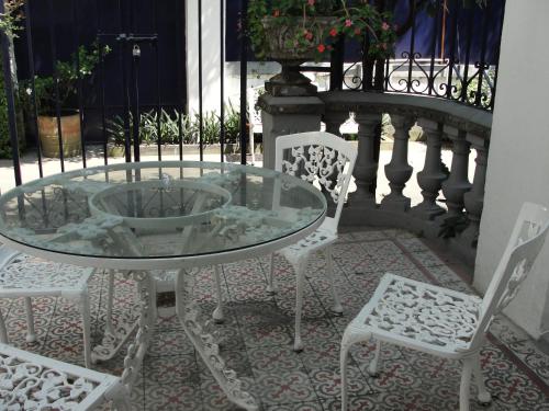 11408505 Hotel Casa Gonzalez