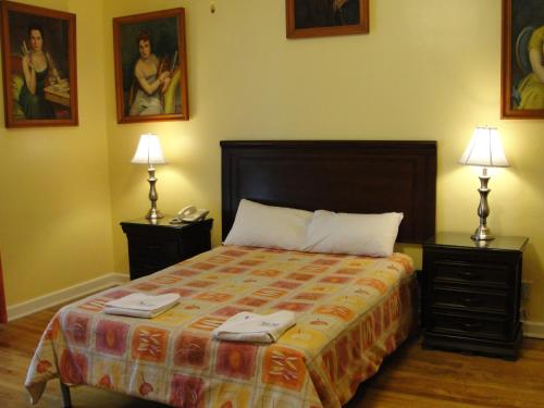 11408527 Hotel Casa Gonzalez