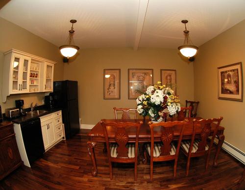 Spanish Bay Inn, CANADA in ซิดนีย์ (NS)