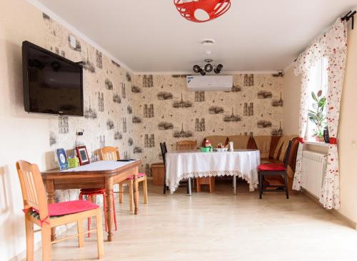 Hostel Svoi