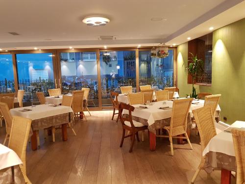 HLL Hotel Lungolago Lecco-Como Lake in Lecco