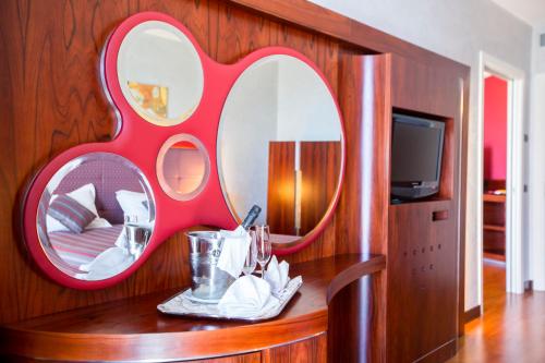 Grand Suite image 9