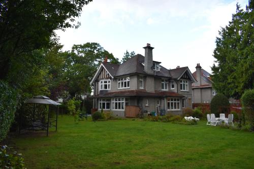 Exterior view, Amazing Executive maisonette with spa in Talbot and Branksome Woods