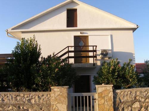  Apartments with a parking space Razanac, Zadar - 14123 in Ražanac