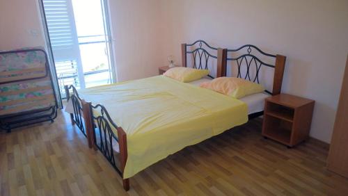  Apartment Grebastica 14014e, Ferienwohnung in Bašelovići