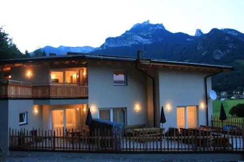 Ferienwohnungen Karwendel Camping in Maurach, Österreich