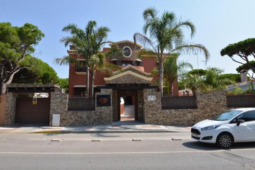 Hotel Coral Playa - image 3