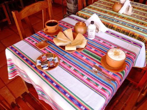 숙소 외관, Hostal La Sonada in 우마와카