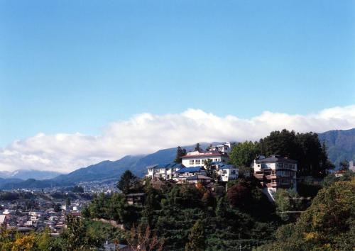 苗栗三義鄉景點、餐廳))卓也小屋