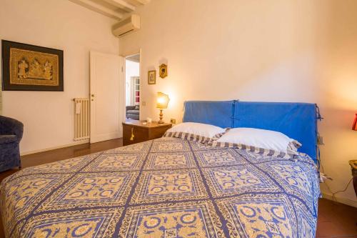 Typical Florentine Apartment - image 7