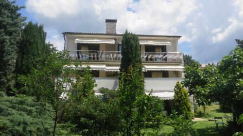  Apartments Pia in Malinska