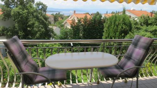  Apartments Pia in Malinska