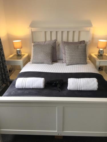 Arma Short Stays 122 - Spacious 3 Bed Oxford House Sleeps 5 - Free Private Parking And Garden - image 5