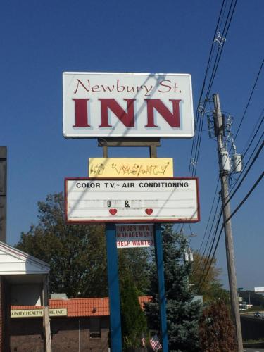 

Newbury Street Inn