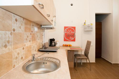 Ariel Studio Close to St. Stephen Basilica 4