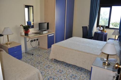 Grand Hotel La Playa - image 8