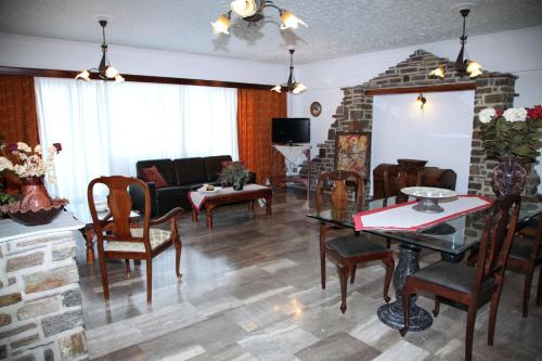 Nikolas Hotel – Parikia, UT