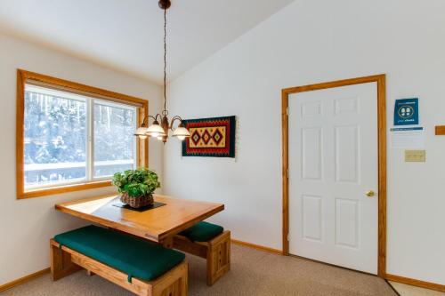 Mt. Sopris Cabin at Filoha Meadows - image 2