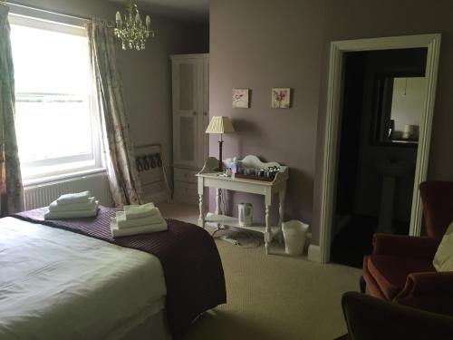 Heronshaw House - image 2