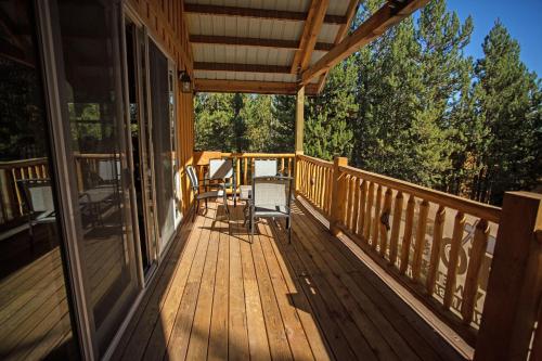 DiamondStone Guest Lodges