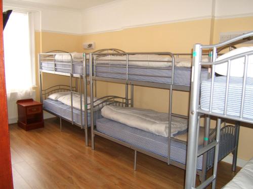 Dolphin Inn - The Lodge - main image