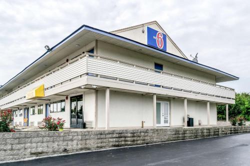 Motel 6 Florence, KY - Cincinnati Airport