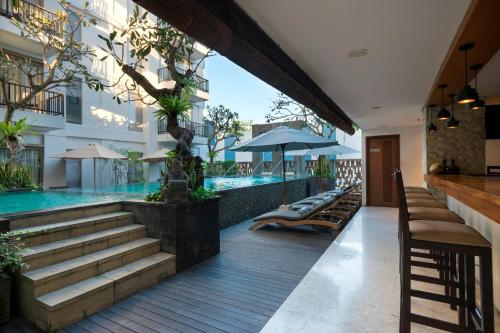 ผับ/เลาจน์, ดีพรีมาโฮเทล เปอติเตเง็ต เซอมินยัก (D'Primahotel Petitenget Seminyak) in เซมินยัก