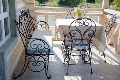 Erkély/terasz, French Town in Village Shaian (Hust Régió)