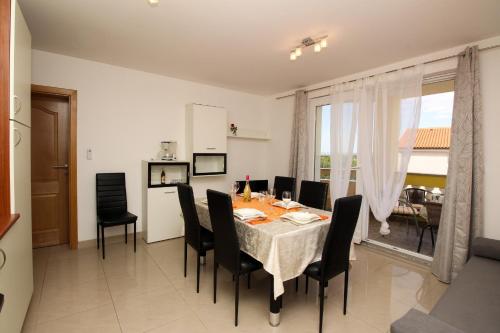  Apartments Koritnik in Punat