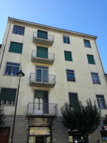 Treehouse - Spacious Private Rooms in Central Pisa Near Station & Airport, Pise (photo 5)