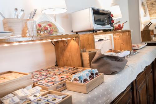 Double Room image 6