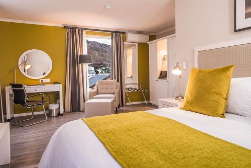 Simon's Town Quayside Hotel