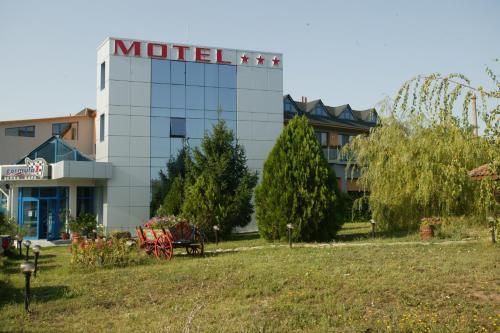 Мотел Формула 1, 