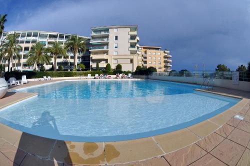Les Pins Bleus - Antibes Juan Les Pins in Avenue de Cannes
