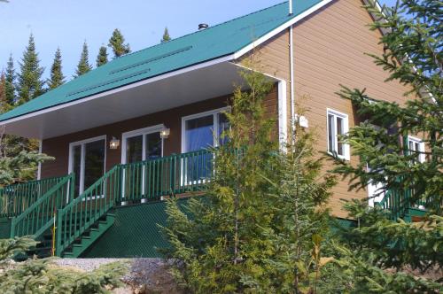 Bejárat, Club Tadoussac in Sacré-Coeur (QC)
