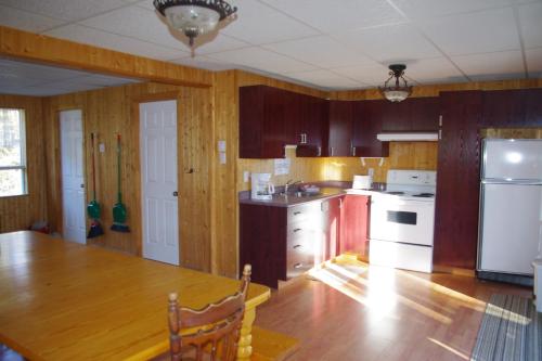 Konyha, Club Tadoussac in Sacré-Coeur (QC)