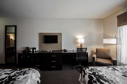 Sleep Inn & Suites Hennessey North