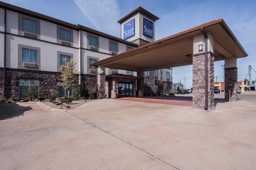 Sleep Inn & Suites Hennessey North