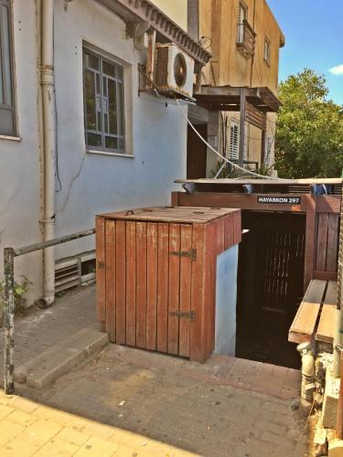 Dotan's Boutique Guesthouse - By The Beach! - image 2