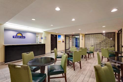 Days Inn by Wyndham Shrewsbury Worcester - image 9