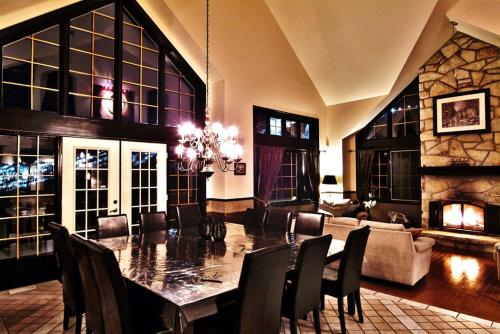 Facilities, Chalets Alpins -31 Chemin des Skieurs in Stoneham (QC)