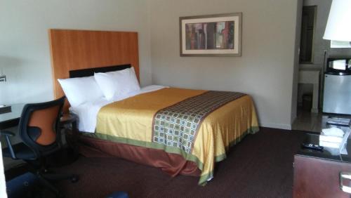 1 queen bed