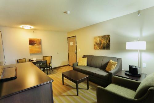 Best Western Harvest Inn & Suites