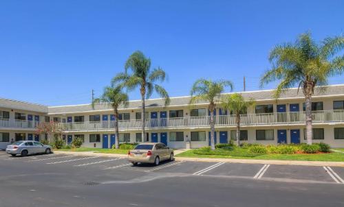 Vagabond Inn Sylmar - Hotel