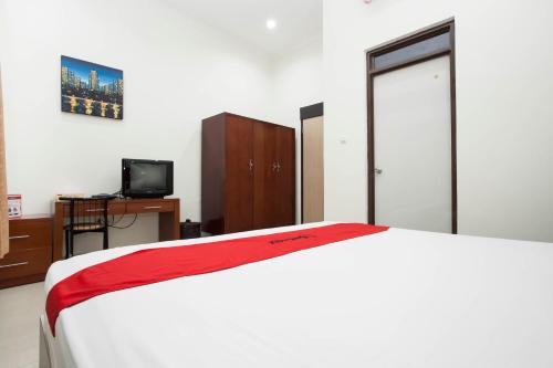 Reddoorz Near Balai Kota Surabaya Indonesia 40 Reviews - 