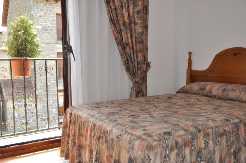 Hotel Castillo d'Acher - image 5