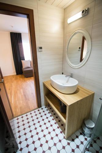 Maria Apartments - image 4