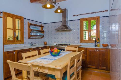 Son Mora - image 4